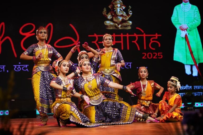 रायपुर : चक्रधर समारोह 2025 : आठवें दिन कथक की प्रस्तुतियों ने बाधा समांचक्रधर समारोह 2025….सात वर्षीय कलाकार सहित दुर्ग, बेंगलुरू, रायगढ़ और जबलपुर के कलाकारोें ने दी प्रस्तुतियां