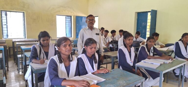 KORBA:-अंतिम छोर के विद्यार्थियों के सपनों को मिला संबल – श्यांग हायर सेकंडरी स्कूल में पहुँचे राजनीति शास्त्र के व्याख्याता…