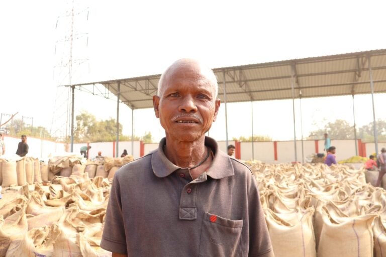 KORBA:-खरीफ विपणन वर्ष 2025-26 : सहज, सरल और पारदर्शी धान खरीदी…..सुगम व्यवस्था और सुशासन का असर जमीन पर आया नज़र बिना बाधा धान विक्रय से संतुष्ट किसान रामप्रसाद कंवर