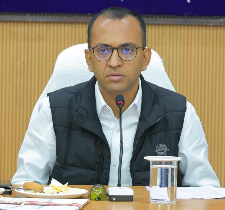 KORBA:-कलेक्टर ने ली राजस्व अधिकारियों की बैठक…..कलेक्टर ने राजस्व मामलों की समीक्षा कर सभी प्रकरणों के समयबद्ध निराकरण के निर्देश दिए