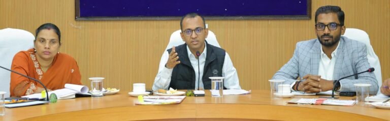 KORBA:-विशेष गहन पुनरीक्षण (एसआईआर) के तहत गणना पत्रक न जमा करने वाले मतदाताओं की सूची होगी प्रकाशित….मतदाताओं की सुविधा हेतु मतदान केंद्रों एवं पंचायत/नगरीय निकाय कार्यालयों में सूची चस्पा करने के निर्देश