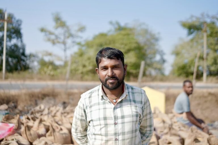 KORBA:-सर्वाधिक समर्थन मूल्य और सुगम धान खरीदी व्यवस्था से किसानों के चेहरे पर मुस्कान…..धान खरीदी नीति से मिला भरोसा, किसान महावीर यादव हुए आश्वस्त