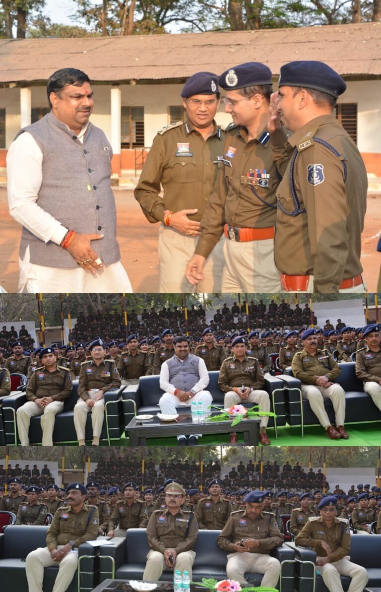 रायपुर : नेताजी सुभाष चंद्र बोस राज्य पुलिस अकादमी में 870 प्रशिक्षु उपनिरीक्षकों हेतु संवादात्मक प्रशिक्षण कार्यक्रम : शिक्षा मंत्री गजेंद्र यादव ने किया मार्गदर्शन