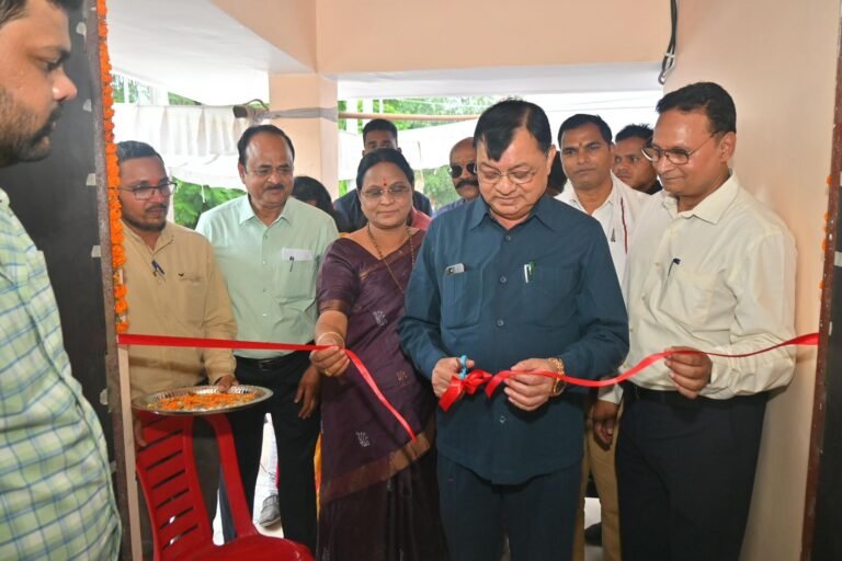 KORßA:-1 गुणा 5 एमवीए क्षमता वाले 33/11 केवी नवनिर्मित विद्युत उपकेंद्र का मंत्री श्री लखन लाल देवांगन ने किया लोकार्पण…..