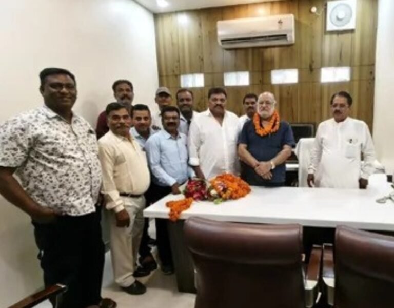 KORßA:-केदारनाथ अग्रवाल को प्रभारी बनाये जाने पर दी बधाई…गेवरा, दीपका, कुसमुंडा, कोरबा, सीईडब्ल्यूएस-गेवरा एवं सीडब्ल्यूसी-कोरबा का प्रभारी बनाए जाने पर एचएमएस पदाधिकारियों ने जताया समर्थन