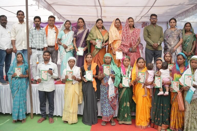KORßA:-सुशासन तिहार 2026 के तहत चुइया में जनसमस्या निवारण शिविर आयोजित’….विभिन्न विभागों के स्टॉल लगाकर हितग्राहियों को दी गई योजनाओं की जानकारी एवं लाभ’….शिविर में 370 आवेदनों का हुआ निराकरण