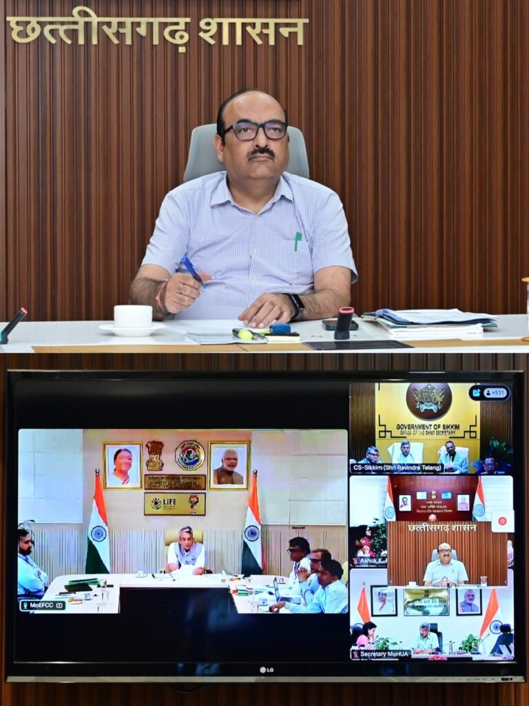 रायपुर : ठोस अपशिष्ट प्रबंधन नियम का कड़ाई से होगा पालनठोस अपशिष्ट प्रबंधन नियम का कड़ाई से होगा पालनभारत सरकार एवं राज्य सरकारों के शीर्ष अधिकारियों की वर्चुअल बैठक हुई…..