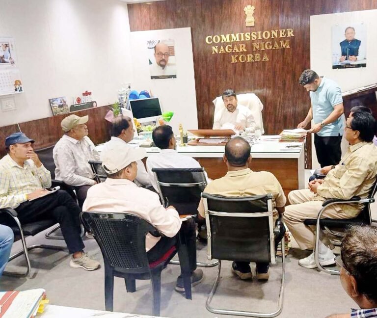 KORßA:-सीएम हेल्प लाईन में प्राप्त शिकायतें सर्वाेच्च प्राथमिकता का विषय, शिकायतों का तत्काल निराकरण सुनिश्चित कराये