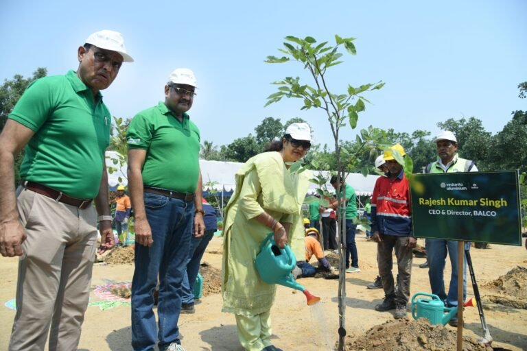 KORBA:-हर पौधा बनेगा एक स्मृति, हर वृक्ष रचेगा हरित विरासत की नई कहानीः सीईओ राजेश कुमार सिंह