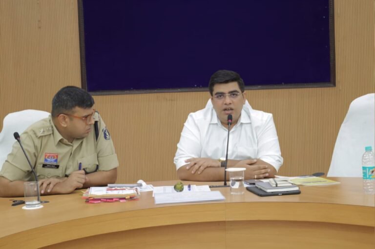KORßA:-कलेक्टर व एसपी की अध्यक्षता में नीट (यूजी) 2026 पुनर्परीक्षा के सफल आयोजन हेतु केंद्राध्यक्षों की बैठक संपन्न…..राष्ट्रीय परीक्षा एजेंसी द्वारा जारी दिशा-निर्देशों का कड़ाई से पालन करें सुनिश्चित- कलेक्टर