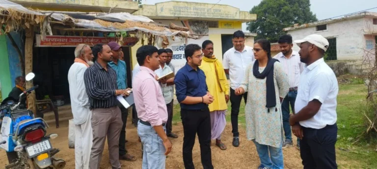 KORBA:-जिले के दूरस्थ वनांचल क्षेत्रों में पहुंचे जिला सीईओ प्रतीक जैन, वनांचल में आंगनबाड़ी, स्कूल, पीएम आवास का किया औचक निरीक्षण……..अधिकारियों को स्पष्ट निर्देश, गुणवत्ता के साथ पूरे हों विकास कार्य