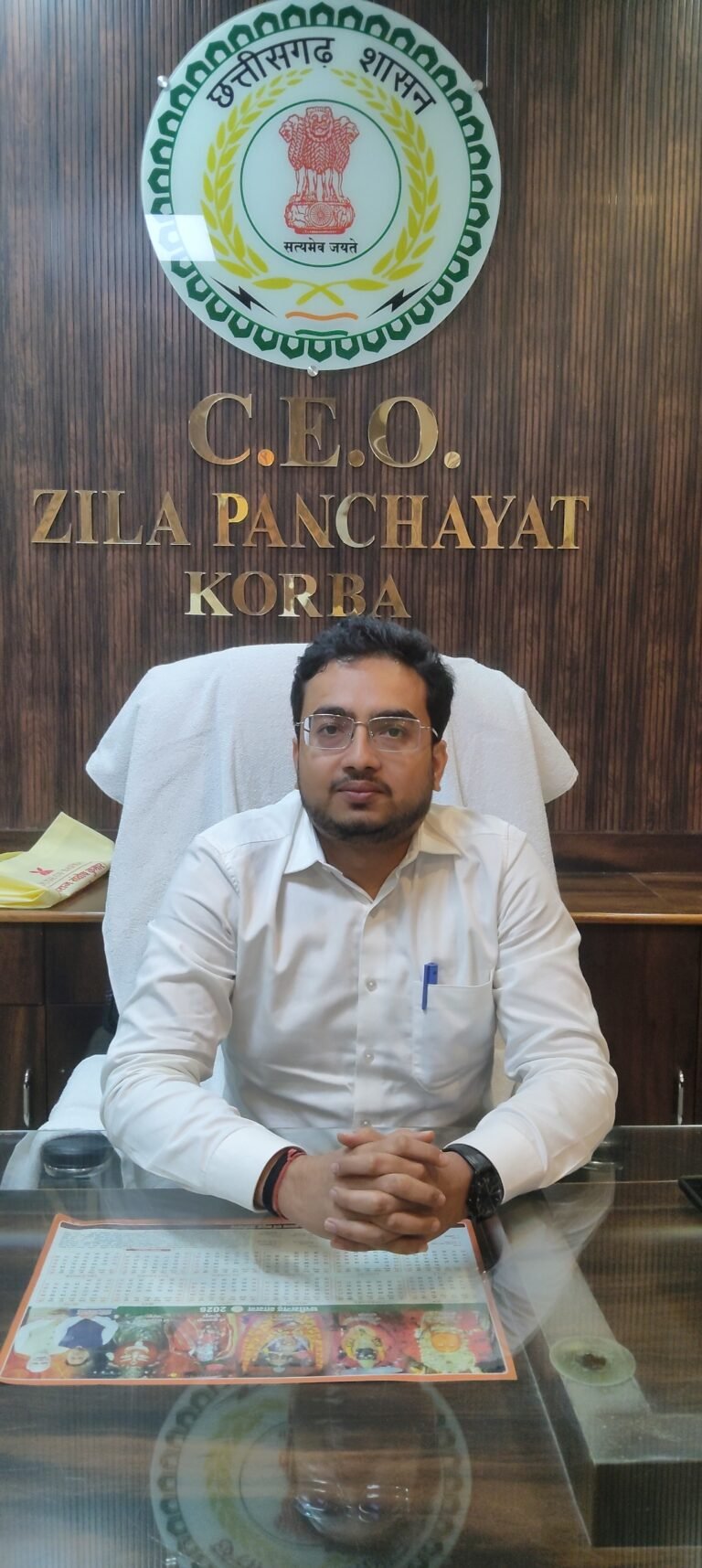 KORßA:-IAS प्रतीक जैन ने संभाला कोरबा जिला पंचायत CEO का पदभार….. देखें वीडियो