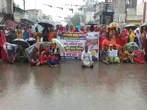 पामगढ़ पुलिस की बड़ी कार्यवाही, चक्का जाम के मामले में 6 नामजद शामिल अन्य व्यक्तियों के विरुद्ध एफआईआर दर्ज…..प्रकरण की विवेचना जारी