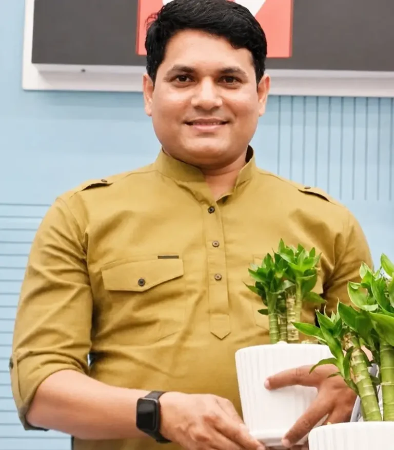 KORBA:-वृक्ष काटने और सार्वजनिक स्थलों पर कचरा फेंकने वालों की दें सूचना, जिम्मेदार नागरिक बनें:-सभापति नूतन सिंह ठाकुर