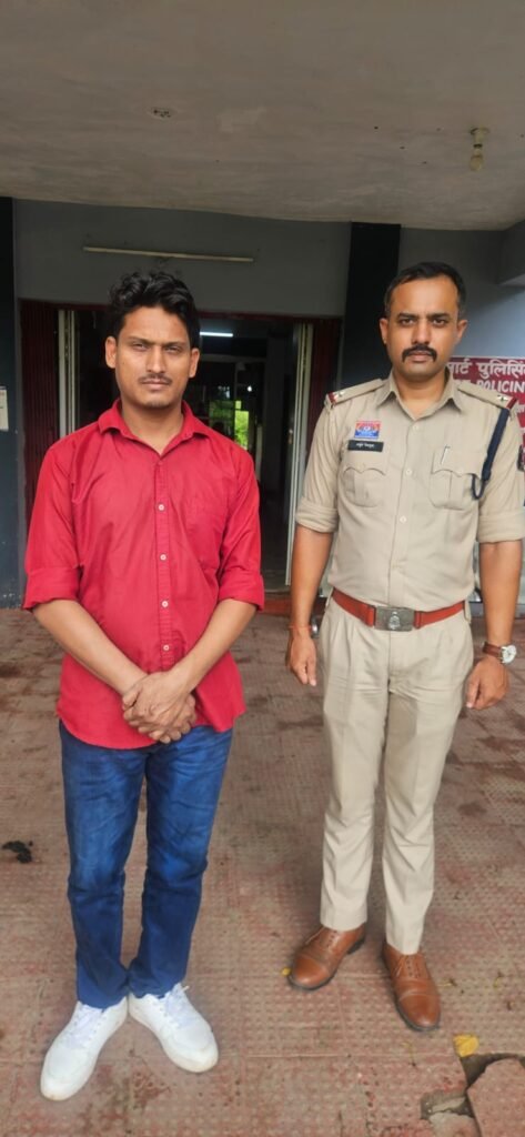 KORBA:-दो वर्ष पुराने चर्चित हत्या प्रकरण में मुख्य आरोपी वैभव भारती गिरफ्तार….आरोपियों की गिरफ्तारी पर जिला पुलिस अधीक्षक कोरबा द्वारा ₹5,000 का पुरस्कार घोषित किया गया था।