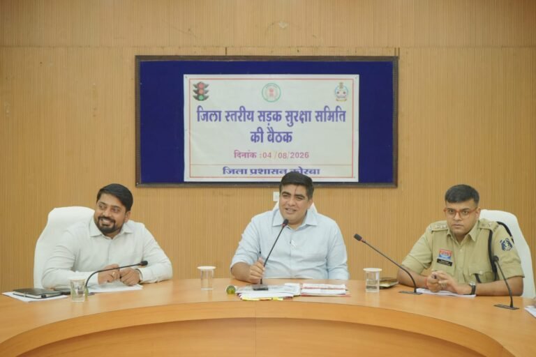 KORBA:-सुरक्षित एवं व्यवस्थित यातायात व्यवस्था सुनिश्चित करने कलेक्टर व एसपी ने ली सड़क सुरक्षा समिति की बैठक…..राष्ट्रीय राजमार्ग में अवैध रूप से भारी वाहनों के खड़े होने, अतिक्रमण सहित अन्य गतिविधियों पर कड़ी कार्यवाही करने किया निर्देशित