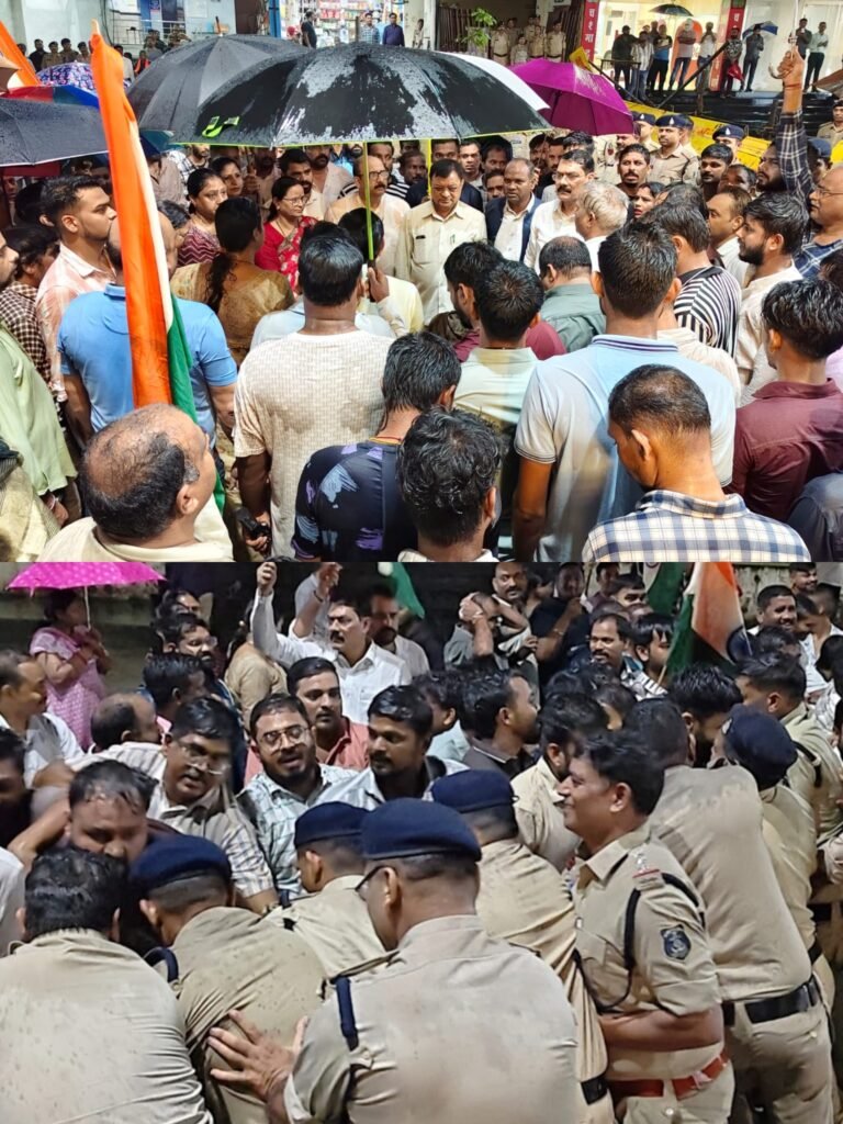 KORBA:-राष्ट्रीय गीत के कथित अपमान के विरोध में भाजपा का जोरदार प्रदर्शन, कांग्रेस कार्यालय के पास गूंजा वंदे मातरम्….देखें वीडियो