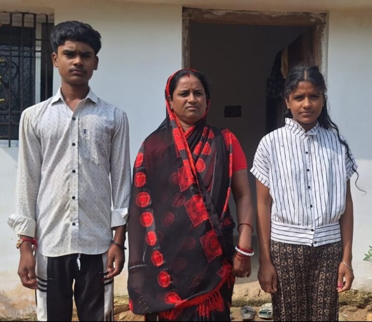 KORßA:-सेवा संकल्प अभियान….खपरैल की टपकती छत से पक्के आशियाने तक, प्रधानमंत्री आवास योजना ने आरती बाई का सपना किया साकार