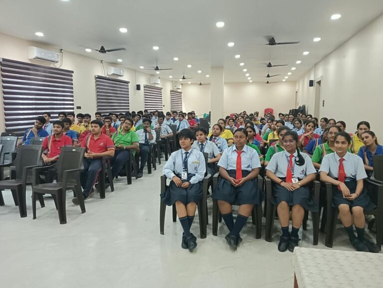 KORßA:-स्थानीय समस्याओं के नवाचार आधारित समाधान विकसित करने विद्यार्थियों को किया प्रेरित……न्यू एरा पब्लिक स्कूल में सेवा फर्स्ट इनोवेशन चैंलेंज 2026 पर जागरूकता कार्यक्रम आयोजित